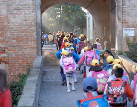 Festa di chiusura del millepiedi