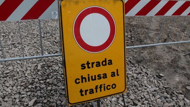 Istituzione di circolazione in rotatoria Via Vittorio Veneto/Via Nuova Sopra e chiusura al traffico